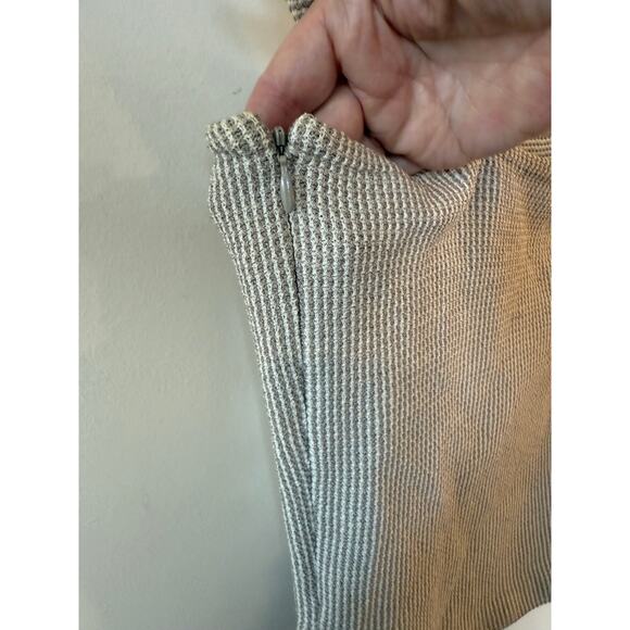 St. John Collection by Marie Gray 2-Piece Knit Set Skirt & Tank Top 6/M Beige - Picture 5 of 14